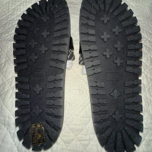 Michael Kors Padma Slide Size 8.5 - Picture 2 of 3